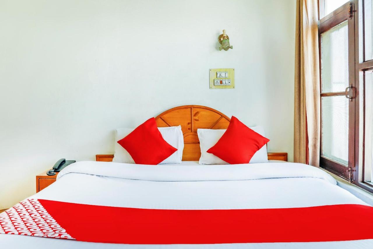 Oyo 72225 Hotel Dilshan Srīnagar Eksteriør bilde